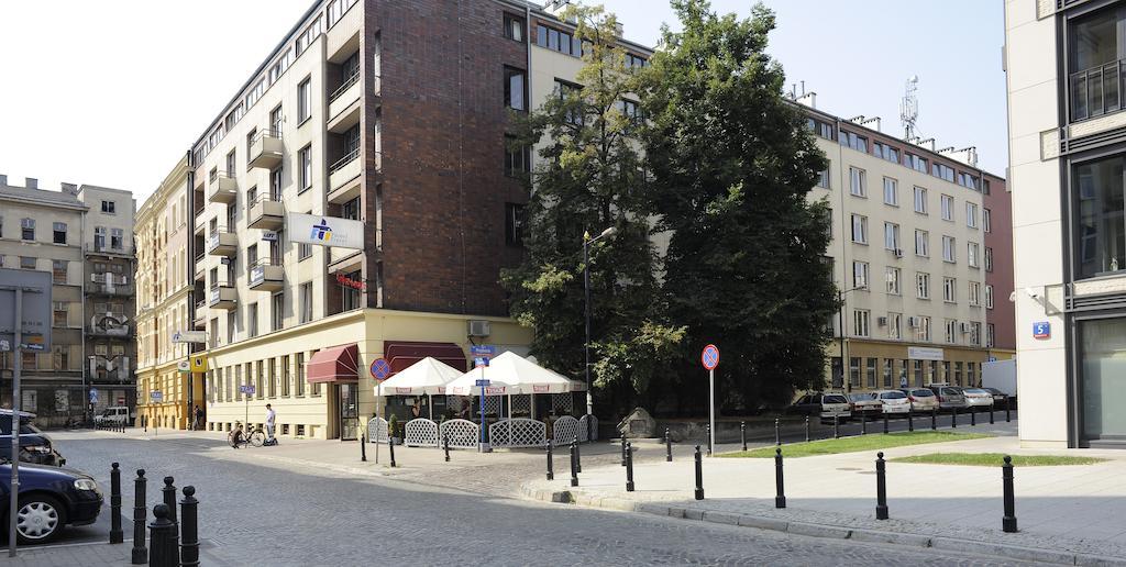 Emka Hostel Varşova Dış mekan fotoğraf
